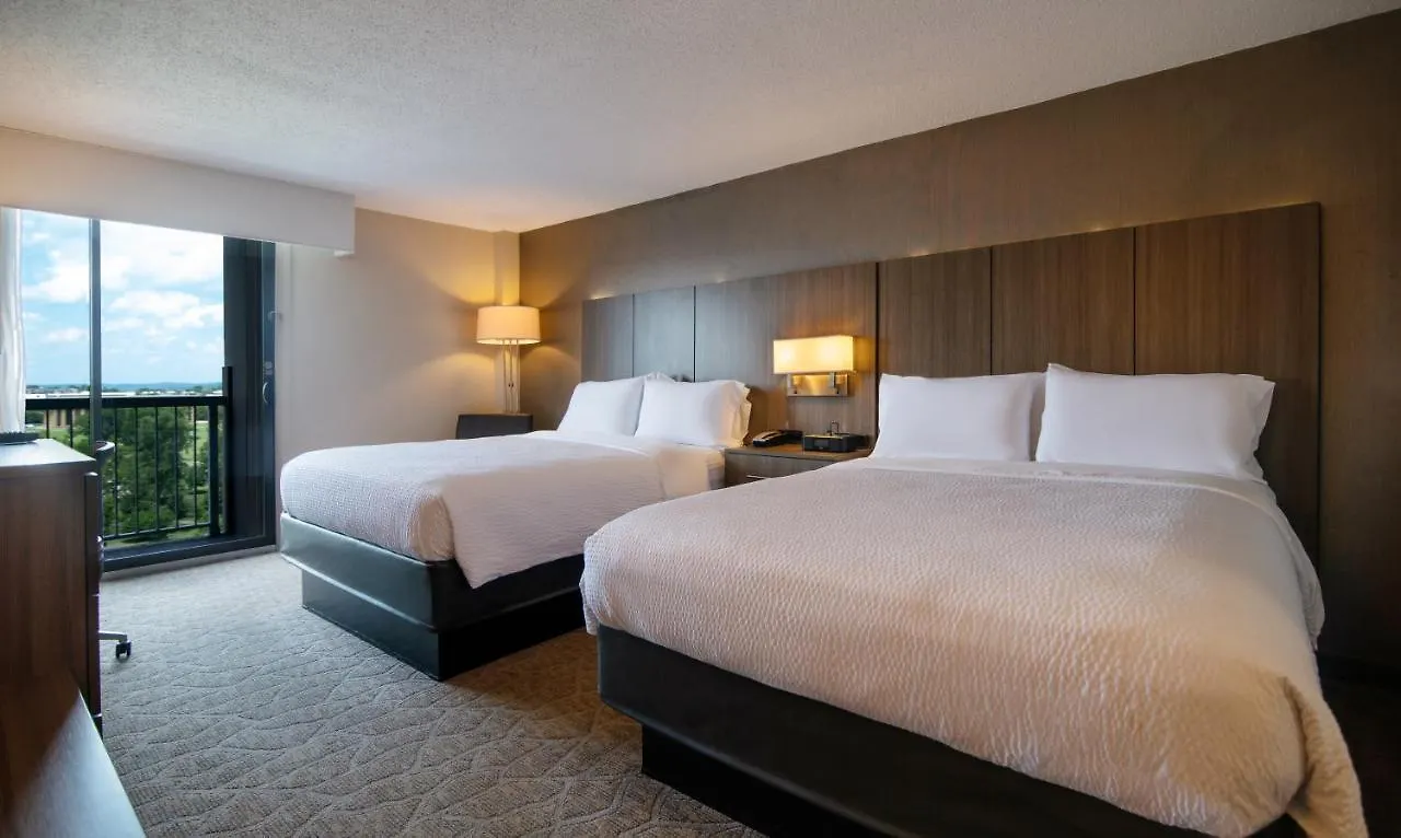 Holiday Inn Nashville - Vanderbilt - Dwtn By Ihg 3*,