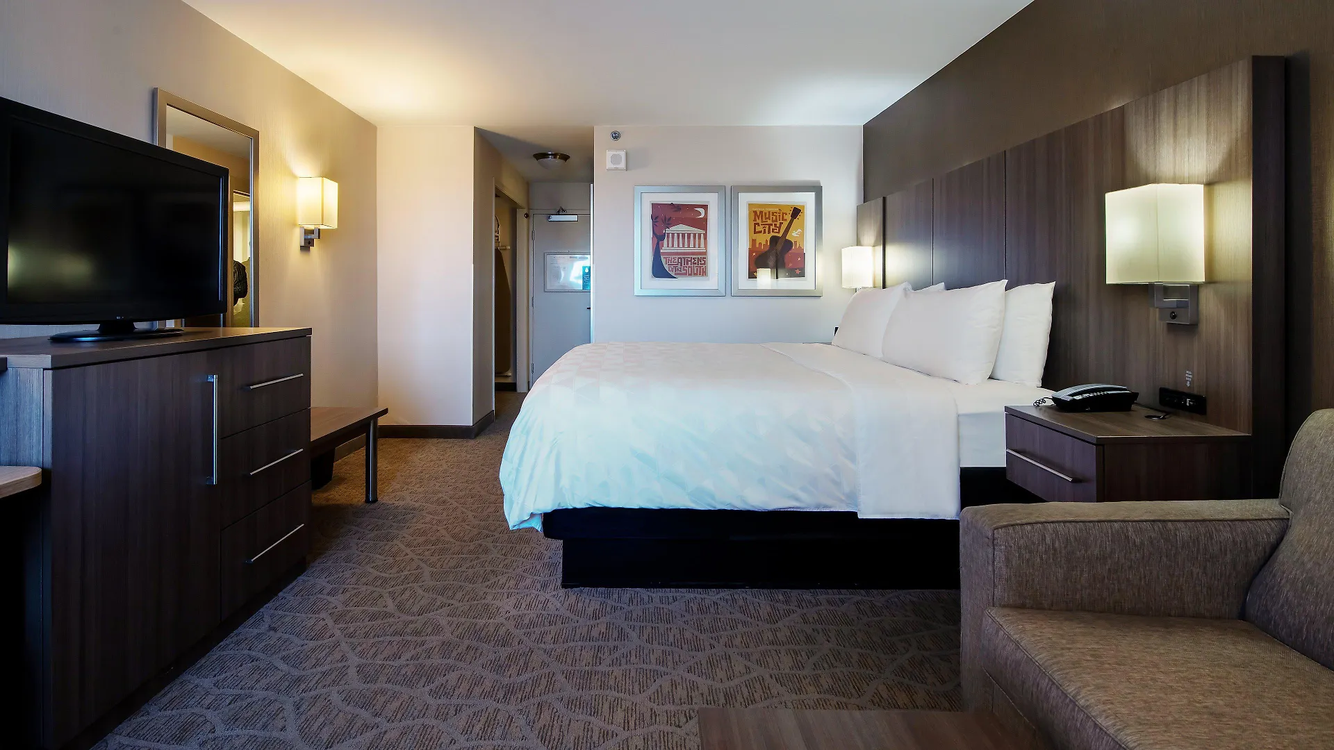 Holiday Inn Nashville - Vanderbilt - Dwtn By Ihg 3*,