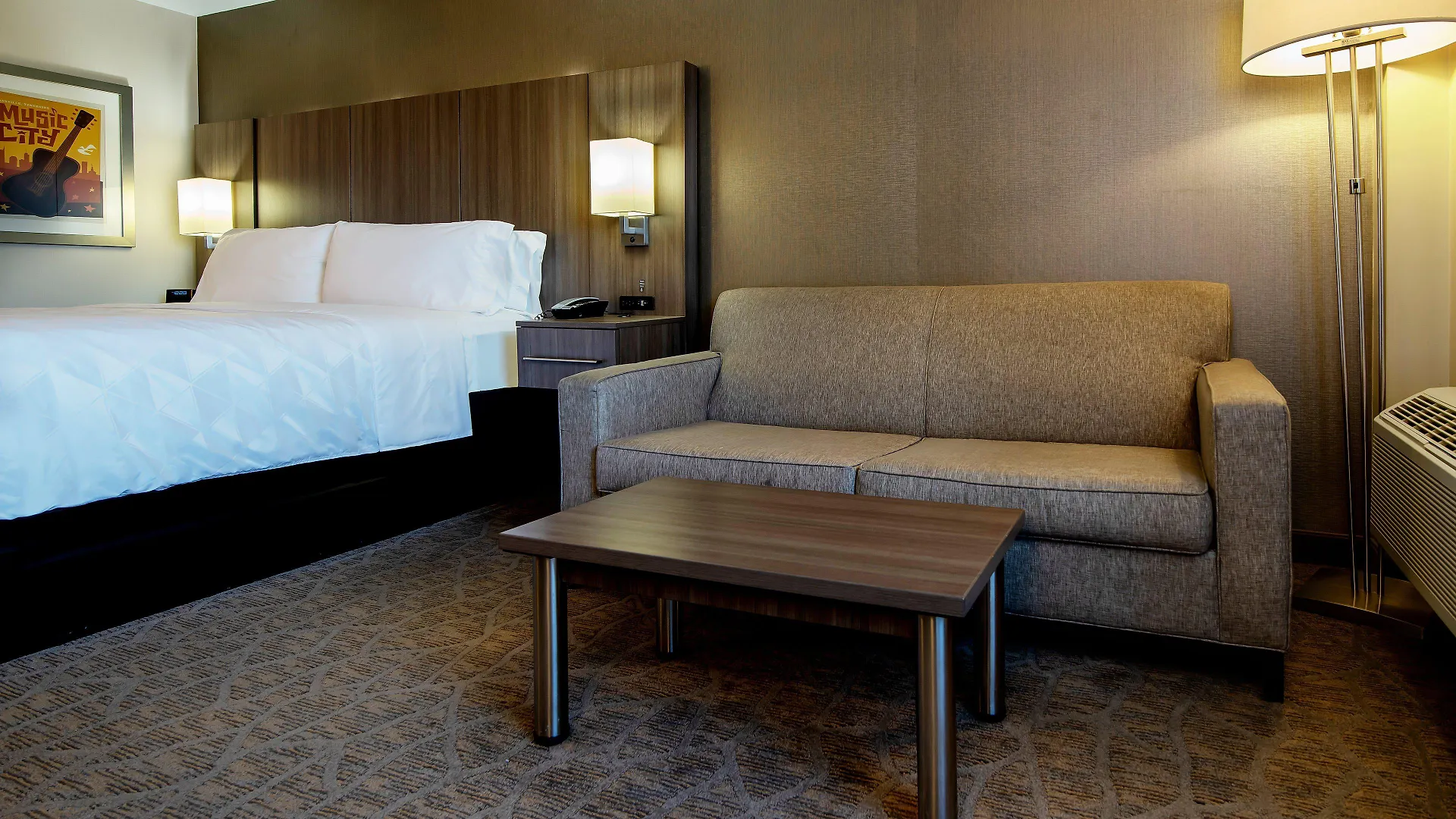 Holiday Inn Nashville - Vanderbilt - Dwtn By Ihg Otel