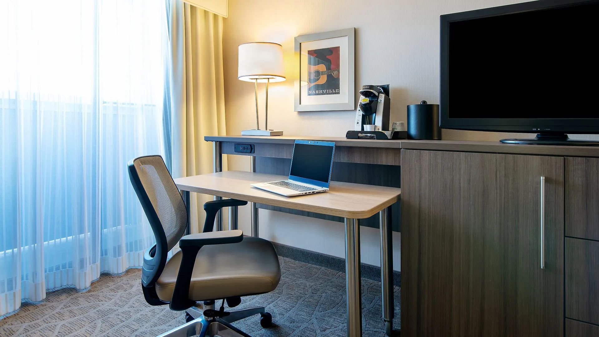 Holiday Inn Nashville - Vanderbilt - Dwtn By Ihg Hotell