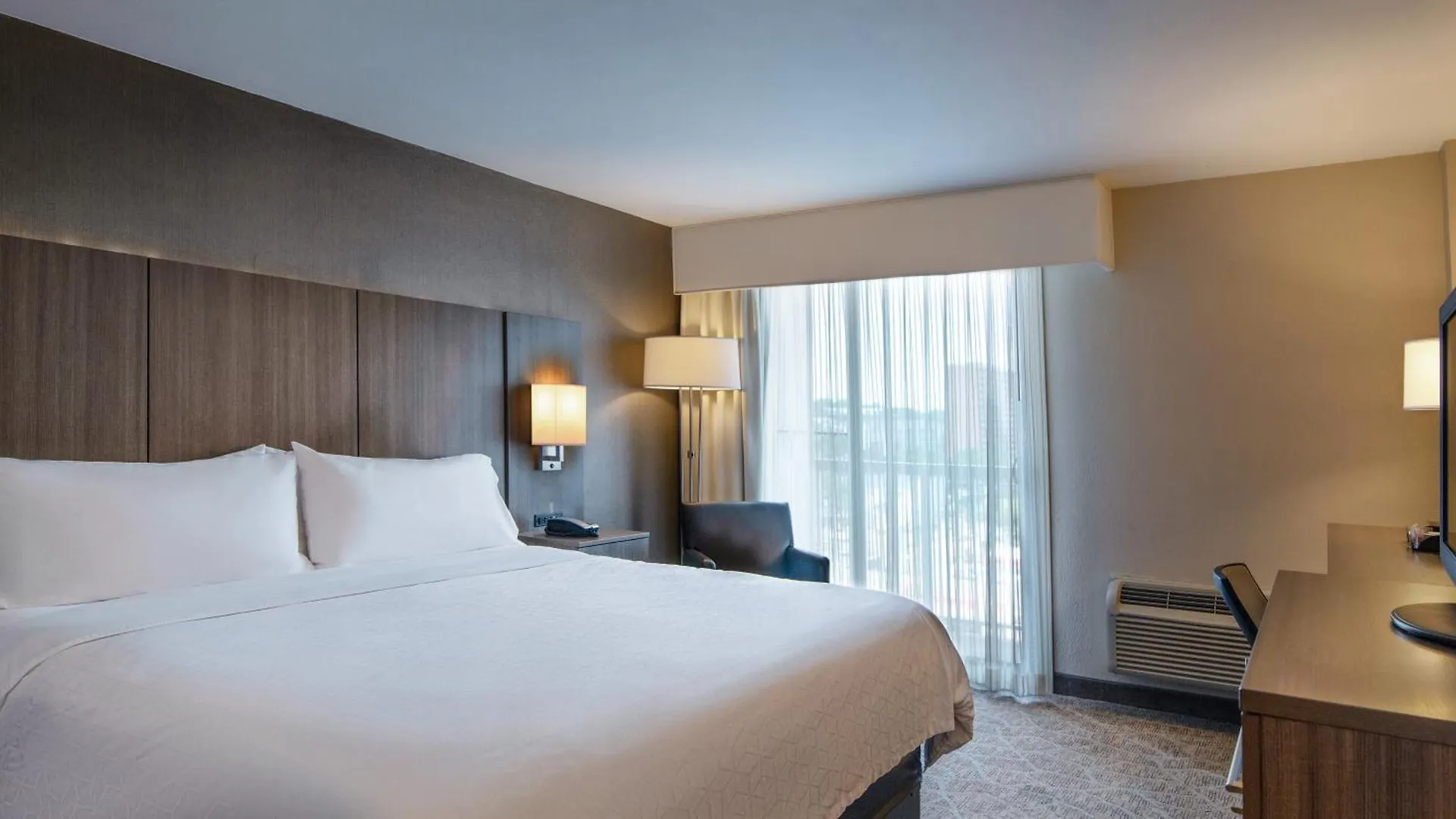 Otel Holiday Inn Nashville - Vanderbilt - Dwtn By Ihg