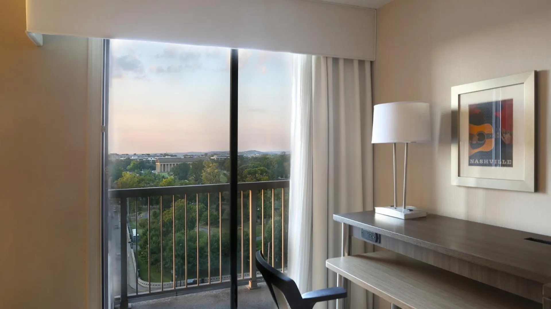 Holiday Inn Nashville - Vanderbilt - Dwtn By Ihg 3*,