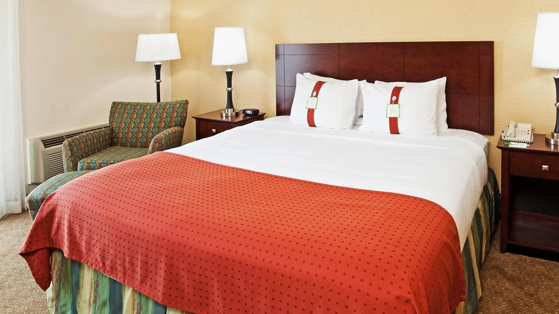 Holiday Inn Nashville - Vanderbilt - Dwtn By Ihg 3*,